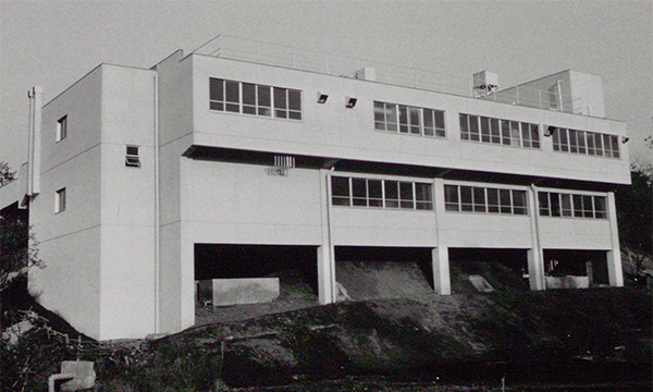 The first building of the Research & Development Laboratory